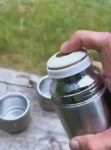 Double Wall Stainless Steel Vacuum Flask – 500ml Hot & Cold Thermos Bottle with Built-in Cup